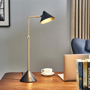 Lámpara de Mesa de Latón al por Mayor con Tamaño y Acabado Personalizados para Pedidos al por Mayor de OEM - Product Image 5