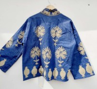 Veste réversible respirante en coton tissé Suzani bleu de créateur pour femme, faite à la main, avec bordure en forme de cœur et broderie florale, automne-hiver