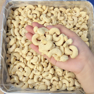 Noix de cajou SANTIGO à prix raisonnable, en vrac, exportées vers le Moyen-Orient - Product Image 1