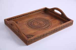 Bandeja de madera marroquí tallada a mano, plato rústico de madera, decoración boho para cocina, bandeja para té y café, regalo marroquí hecho a mano, tamaños personalizados - Product Image 4