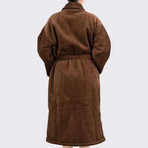 Albornoz de Poliéster de Lujo con Logotipo Bordado, Venta Caliente de Fábrica, Personalizado ODM y OEM para Spa y Ropa de Dormir - Product Image 2