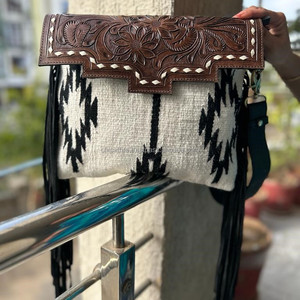 Nouveau sac à main de couverture selle élégant occidental bracelet en cuir usiné sacs latéraux aztèques de haute qualité sac sculpté à la main coloré Vintage - Product Image 4