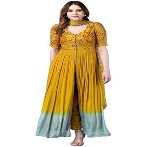 Salwar Kameez de Lino de Diseño Kanya Libas para Mujer - Ropa de Fiesta para la Temporada de Bodas con Detalle de Trenzado Intenso, Origen Delhi - Product Image 1