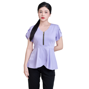 ชุดยูนิฟอร์มแพทย์ราคาโรงงาน รับผลิตแบรนด์ส่วนตัว ชุดพยาบาลทันสมัยพร้อมลายพิมพ์ เสื้อกาวน์แพทย์ MOQ ต่ำ/มีตัวอย่างฟรี - Product Image 1