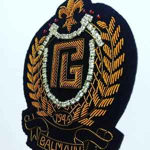 Badges et écussons personnalisés brodés à la main en fil de bullion antique - Product Image 2