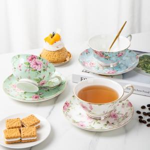 Ensemble tasse et soucoupe à café en porcelaine fine à motif floral épanoui de haute qualité - Product Image 1