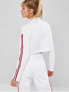 Conjunto Deportivo Casual de 2 Piezas para Mujer, Color Blanco, con Capucha, Antiarrugas, Franjas Laterales Rojas, Top Corto de Manga Larga, Pantalones Deportivos Ajustados al Tobillo, Corte Holgado - Product Image 6