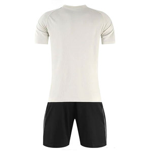 Uniforme de fútbol de calidad para clubes, escuelas y equipos. - Product Image 2