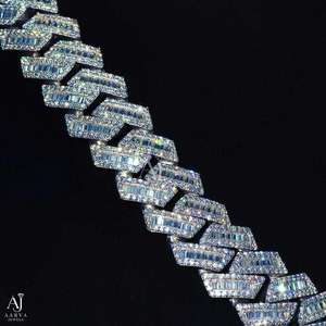 สร้อยคอเงินแท้ 925 ประดับมอสซาไนต์ทรงสี่เหลี่ยมแบบ Cuban Link  สำหรับงานแต่งงานและงานปาร์ตี้ เหมาะสำหรับทั้งชายและหญิง - Product Image 3
