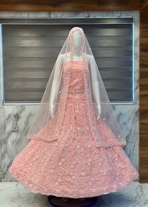 Élégante Robe de Mariée Indienne et Pakistanaise en Soie Rose avec Broderies et Voile, Longueur Ras du Sol, Coupe Classique - Product Image 5