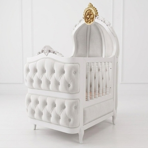 Cuna para Bebé Tallada a Medida, Fabricada en Indonesia con Tela de Terciopelo - Product Image 1