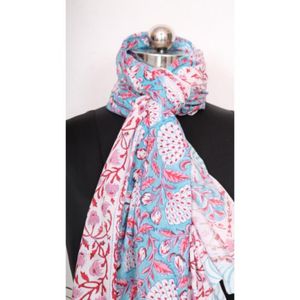 Paréo de plage en coton décoratif fait main, imprimé, personnalisable, pour la natation et comme écharpe ou robe. - Product Image 4