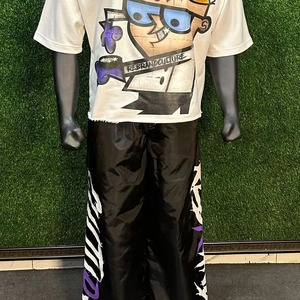 เสื้อยืดคอกลม AMS SPORTS INTL รุ่น Unisex สีครีม ลายการ์ตูนพิมพ์ด้านหน้า ออกแบบพิมพ์ลายตามสั่ง กันน้ำ 10,000 มม. พร้อมเชือกผูก - Product Image 2