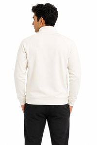 เสื้อสเวตเชิ้ตผู้ชายแบบคอตั้ง แบรนด์ Livster รุ่น Quarter Zip ซิปหน้าครึ่งตัว ผ้าถัก สีขาว แต่งซิปสีดำสไตล์ลำลองสำหรับเล่นกีฬา - Product Image 3