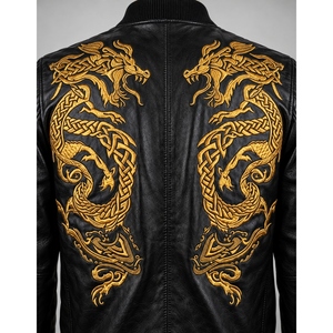 La veste en cuir classique pour motard avec des détails raffinés, une coupe confortable et un style polyvalent pour les jours de travail, les week-ends et les voyages - Product Image 5