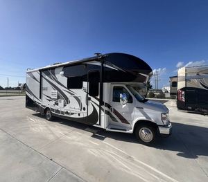 Autocaravana de Lujo T hor Motor 2023 Usada para Acampar - Product Image 1