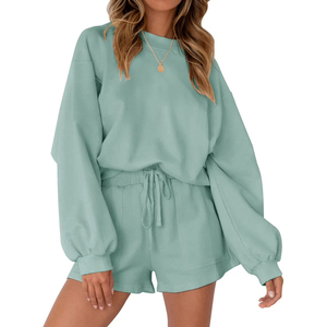Ensemble deux pièces surdimensionné en coton pour femme, respirant, écologique, sweat-shirt brodé et short au-dessus du genou, tenue assortie - Product Image 2
