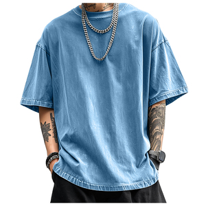 เสื้อยืดพิมพ์ลายกราฟิกผ้าฝ้าย 100% รุ่นคัสตอม ปี 2026 เสื้อยืดโอเวอร์ไซส์แบบหนาพิเศษ ซักย้อมสีแบบแอซิดวอช สำหรับผู้ชาย สไตล์สตรีทแวร์ - Product Image 1