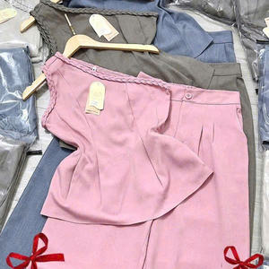 ชุดเซ็ตสองชิ้นสำหรับฤดูร้อน เสื้อผ้าผู้หญิง สวมใส่สบาย แฟชั่นธรรมชาติ ซักได้ บรรจุภัณฑ์แบบกำหนดเอง จากผู้ผลิตในเวียดนาม - Product Image 4