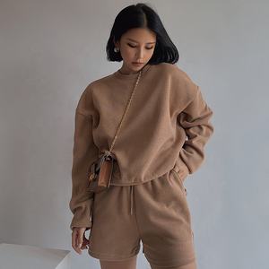 Ensemble deux pièces surdimensionné pour femme, été, avec t-shirt ample et short en coton doux, confortable pour un usage décontracté - Product Image 5