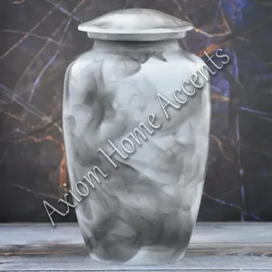 Urne funéraire élégante en aluminium, fabriquée à la main, avec des détails uniques pour honorifier les êtres chers par Axiom Home Accents - Product Image 2