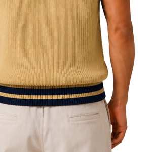 Gilet pull sans manches en tricot pour homme, beige avec rayures contrastées marine, col en V, personnalisable avec logo, en laine et acrylique, vente en gros OEM - Product Image 5