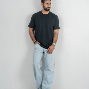 T-shirt noir à manches courtes et col rond pour homme, coupe classique, décontracté, en jersey 100 % coton, couleur unie, style tricoté, fabriqué au Bangladesh - Product Image 1