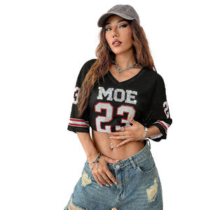 Maillot de football américain personnalisé pour femme, en maille scintillante, avec numéro en strass, style streetwear, col en V, coupe oversize, vente en gros - Product Image 5