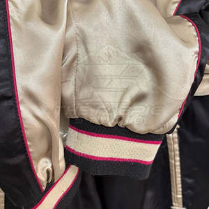 Chaqueta Sukajan clásica con acabado de seda de la mejor calidad, material suave y ajuste cómodo para uso diario. - Product Image 6