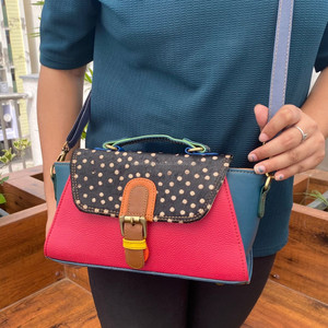 Bolso de Cuero Reciclado Hecho a Mano con Estampado Animal para Mujer, Bandolera Pequeña de Colores Occidentales, Bandolera con Correa PARA EL Hombro - Product Image 2