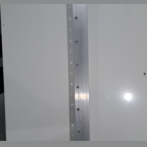 Coin de plafond en alliage d'aluminium pour décorations - Product Image 1