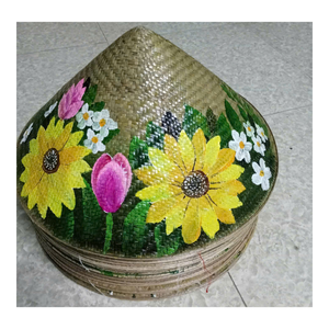 Chapeau vietnamien authentique Non La, fait main, traditionnel, conique, du Vietnam, pour les festivals, le tourisme et le marché d'exportation - Product Image 1