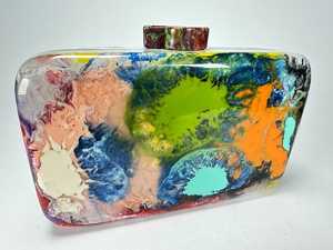 Sobral - Pochette multi-couleurs en résine Pollock, modèle Linda - Product Image 4