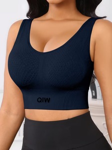 Soutien-gorge de sport à bretelles réglables |   Haut de yoga respirant avec panneaux en mesh |   Sous-vêtements de sport pour femme en jacquard avec motif lettres - Product Image 4