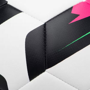 Balón de Fútbol Phantom Strike Edición Blanca y Rosa X-Pro Fusion, Balón de Entrenamiento y Partido AeroBlade, Hecho en Pakistán - Product Image 2