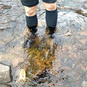 Chaussettes de sport professionnelles antidérapantes pour hommes, chaussettes de sport respirantes à compression pour le football et le basketball - Product Image 4