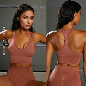 Conjunto Deportivo de Yoga con Estampado Moderno, Bra Deportivo y Leggings - Product Image 2