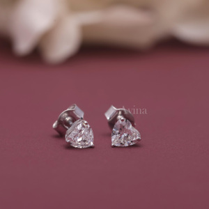 Pendientes de Diamante Cultivado en Laboratorio con Certificación IGI, Corte Solitario en Forma de Corazón, en Oro Blanco/Rosa y Amarillo de 14K |   Pendientes de Diamantes de Lujo - Product Image 1
