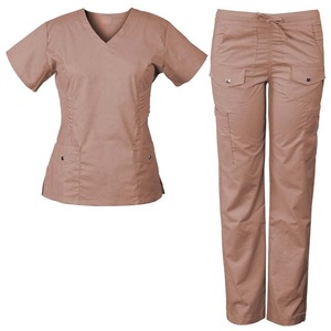 Conjunto de uniforme médico turquesa para mujer con blusa de cuello en V y pantalones cargo para uso hospitalario - Product Image 5
