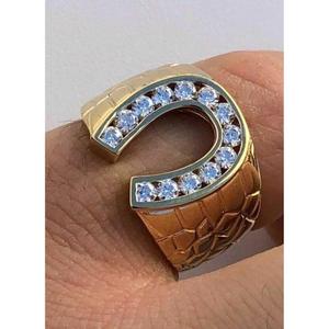 แหวนฮิปฮอปทรงเกือกม้าประดับเพชร 14K ทองคำแท้ ฝังแบบหนามเตย ได้รับการรับรองจาก IGI ดีไซน์เรียบหรูสำหรับผู้ชาย เครื่องประดับแฟชั่นสุดหรู - Product Image 1