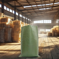 Sacoches en plastique tissé PP vertes en promotion, impression offset, recyclables, avec bec verseur, fabriquées au Vietnam, pour riz, farine et engrais, capacités 100kg/50kg/25kg
