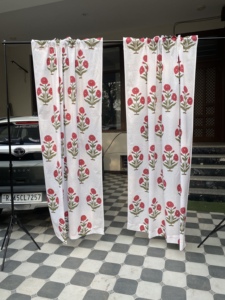 Cortinas de Algodón con Estampado Indio, Fabricante OEM, Tamaños Personalizados, Venta al Por Mayor para Hostelería y Exportación de Textiles para el Hogar - Product Image 3