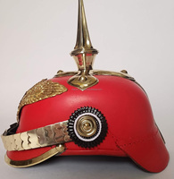Casque Pickelhaube allemand en cuir rouge, style médiéval impérial prussien, avec pointes en laiton, pour homme, costume militaire gravé fait main