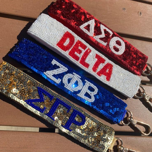 Porte-clés brodé de perles et de paillettes, personnalisable pour pochette et clés, fait main par MULTI CRAFT - Product Image 3