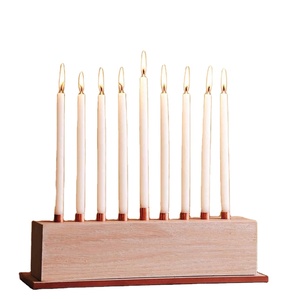 Bougeoir élégant en bois Menorah Hanukkah avec accents en métal Design de bloc rectangulaire fait à la main 9 fentes pour bougies TENDANCE moderne - Product Image 1