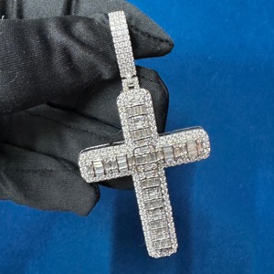 จี้เพชรโมอิสซาไนต์แบบคลัสเตอร์เซ็ต VVS จี้รูปกากบาท จี้ศรัทธาคริสเตียน เครื่องประดับทางศาสนา จี้ฮิปฮอป จี้แร็ปเปอร์ - Product Image 4