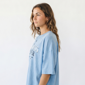 T-shirt Henley pour femmes en coton et polyester à manches courtes, tee-shirt d'été léger, confortable, décontracté, streetwear imprimé, écologique - Product Image 5