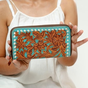 กระเป๋าสตางค์หนังหรูสำหรับผู้หญิงเย็บตะเข็บหนังลายดอกไม้แบบตะวันตกพร้อมซิปกำไลข้อมือโบฮีเมียนแกะสลักด้วยมือ - Product Image 3