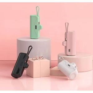 PowerKey - Llavero con Banco de Energía 2 en 1 y Cable de Carga Dual, Prácticas Fundas para Teléfonos Móviles - Product Image 3