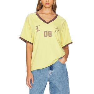 Maillot de football personnalisé pour femme, col en V, coupe classique, 100 % polyester, manches courtes, respirant, imprimé, tendance, confortable et élégant - Product Image 2